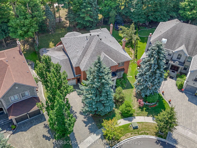 10 Edmund Crescent, Richmond Hill, ON, L4B 2X9