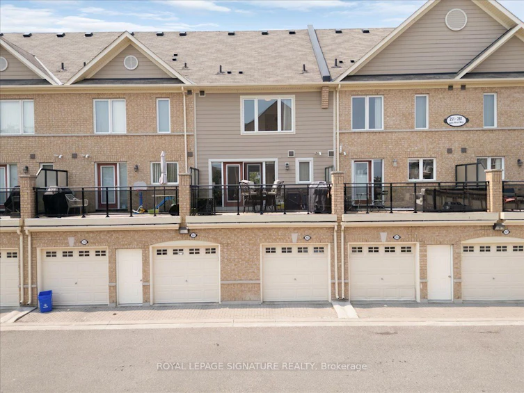 263 John West Way, Aurora, ON, L4G 0S8 - 19
