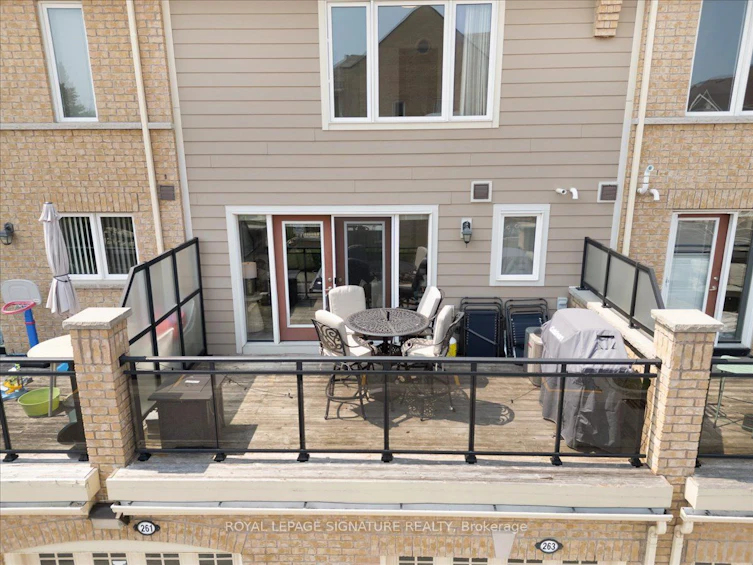 263 John West Way, Aurora, ON, L4G 0S8 - 20