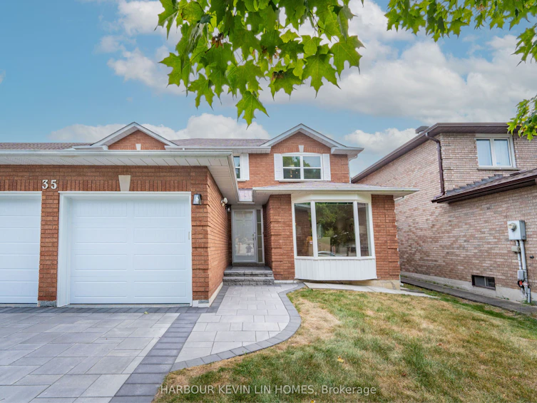 35 Lynngrove Crescent, Richmond Hill, ON, L4B 2C1 - 4