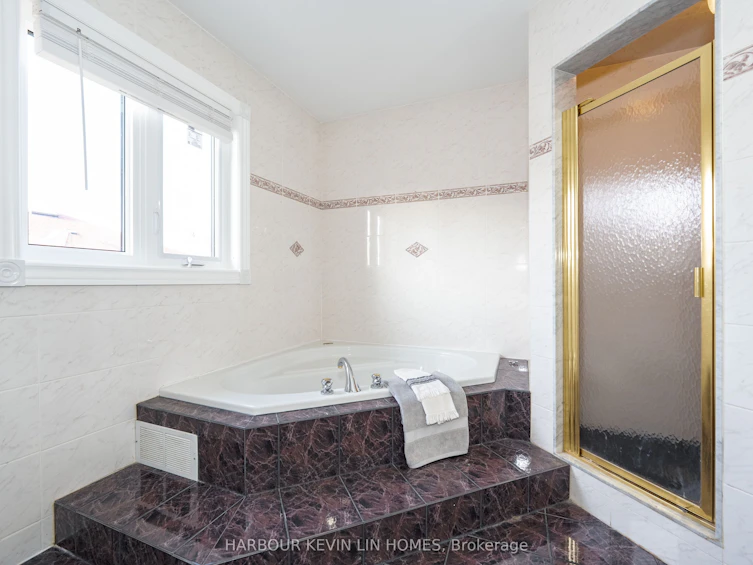 77 Kevi Crescent, Richmond Hill, ON, L4B 3C9 - 34