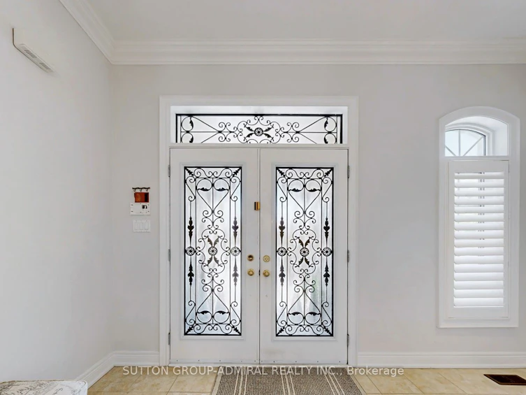 197 Israel Zilber Drive, Vaughan, ON, L6A 0L3 - 2