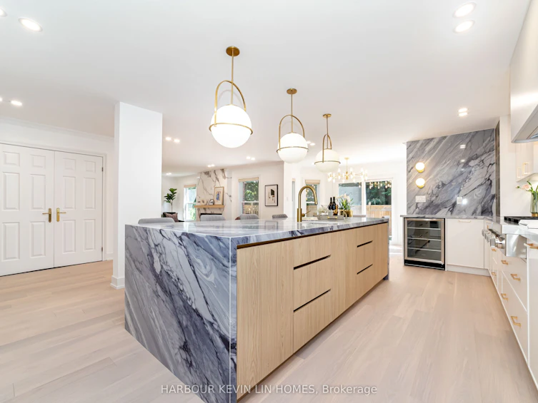 19 Willett Crescent, Richmond Hill, ON, L4C 7W5 - 4
