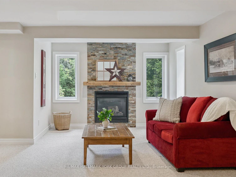 340 King Street E, East Gwillimbury, ON, L0G 1M0 - 33