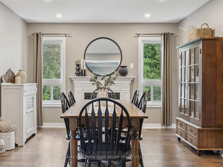 340 King Street E, East Gwillimbury, ON, L0G 1M0 - 11