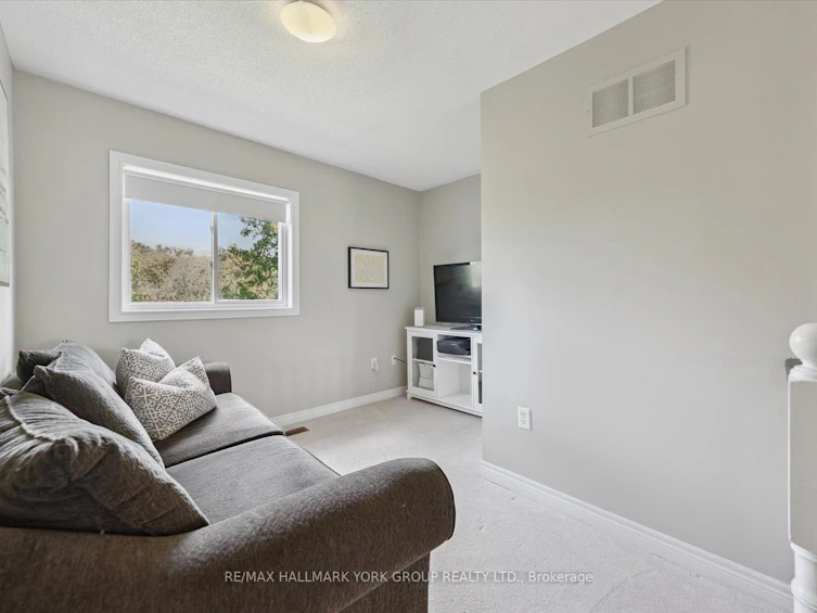 340 King Street E, East Gwillimbury, ON, L0G 1M0 - 23