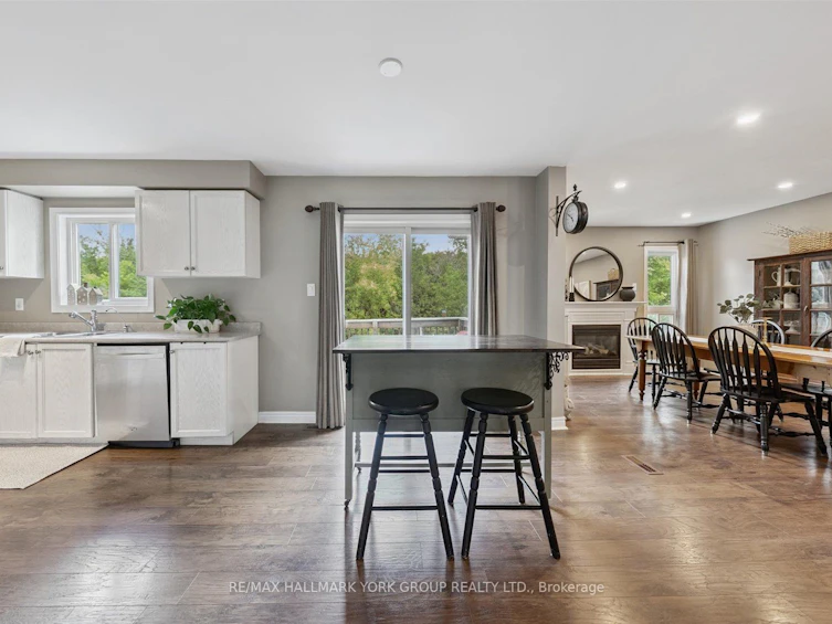 340 King Street E, East Gwillimbury, ON, L0G 1M0 - 19