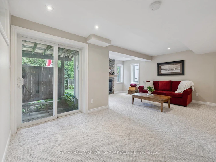 340 King Street E, East Gwillimbury, ON, L0G 1M0 - 36
