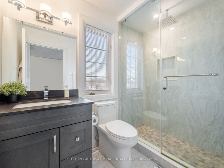 2 Marathon Avenue, Vaughan, ON, L4K 5H1 - 21