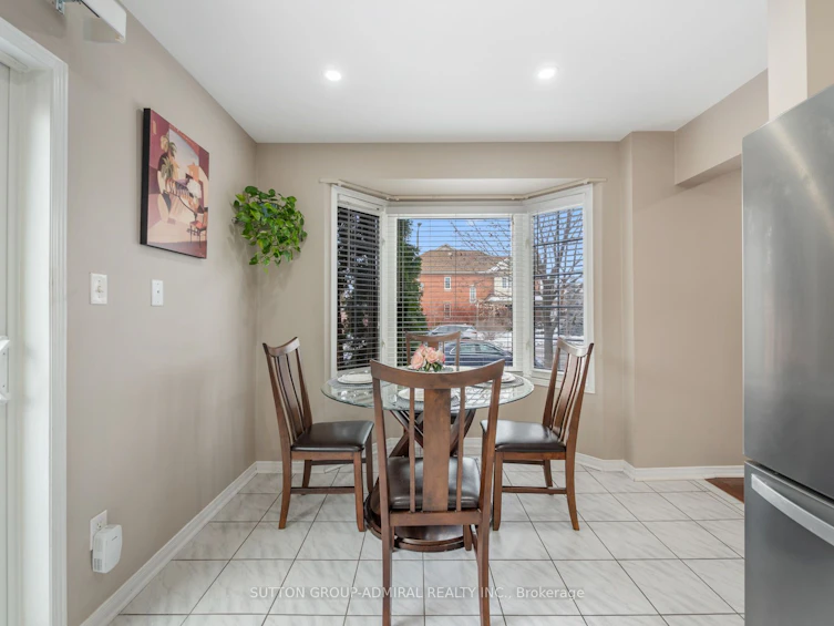 2 Marathon Avenue, Vaughan, ON, L4K 5H1 - 11