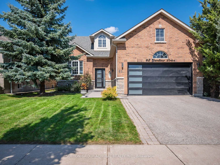 62 Gardiner Drive, Bradford West Gwillimbury, ON, L3Z 3E9