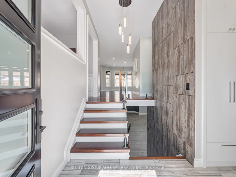 62 Gardiner Drive, Bradford West Gwillimbury, ON, L3Z 3E9 - 6