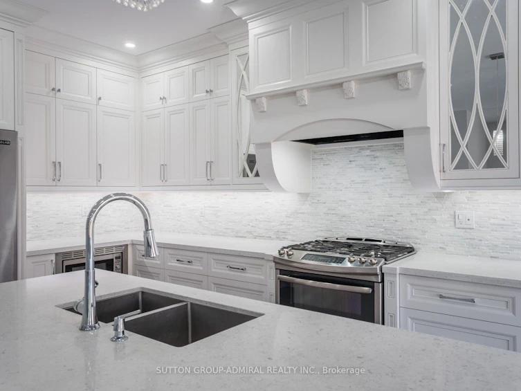 62 Gardiner Drive, Bradford West Gwillimbury, ON, L3Z 3E9 - 10