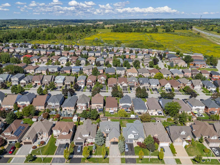 62 Gardiner Drive, Bradford West Gwillimbury, ON, L3Z 3E9 - 39