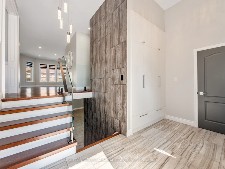 62 Gardiner Drive, Bradford West Gwillimbury, ON, L3Z 3E9 - 7