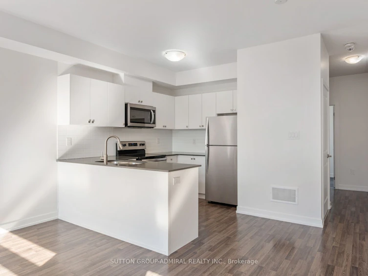 110 Dalhousie Street, Vaughan, ON, L4L 0L7 - 8