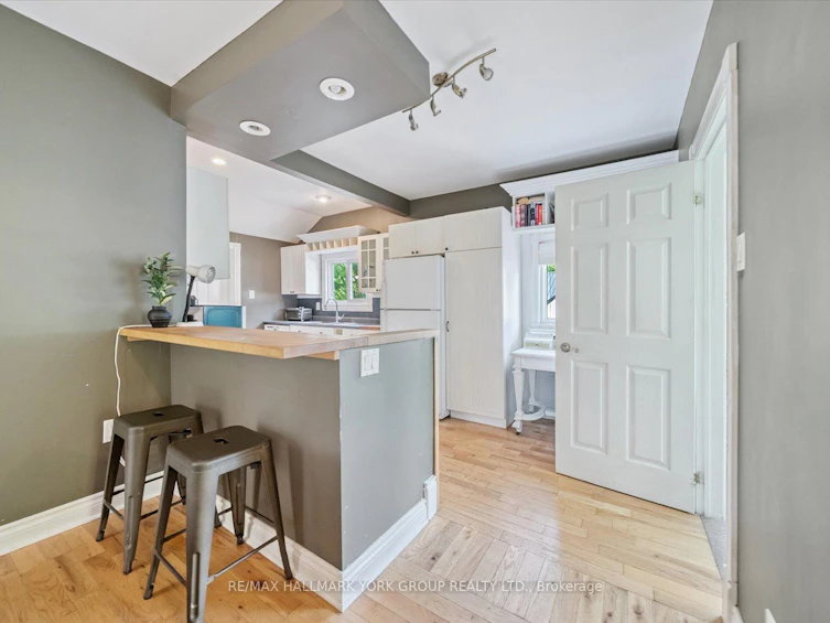 6 Della Street, Georgina, ON, L0E 1R0 - 14