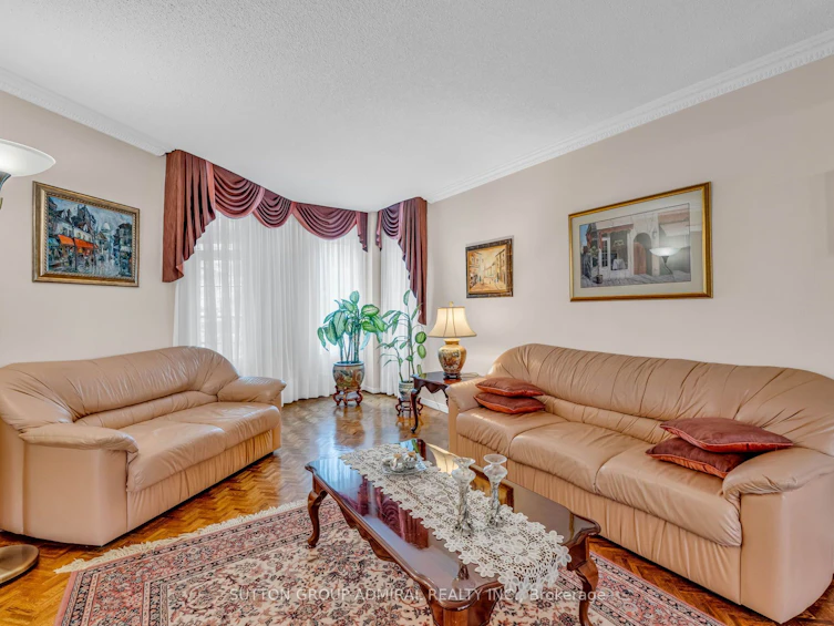 44 Brownridge Drive, Vaughan, ON, L4J 7R7 - 4