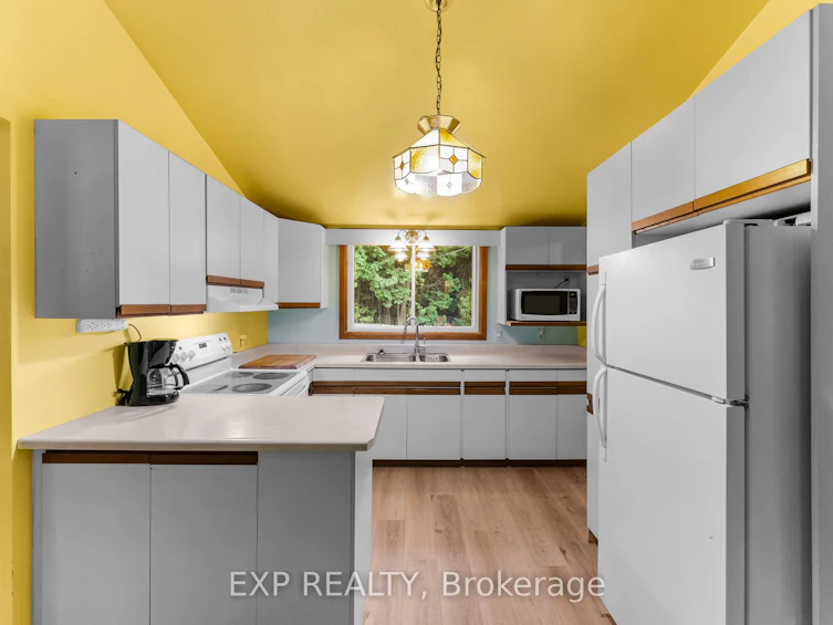 15 Klimek Boulevard, Georgina, ON, L0E 1L0 - 15