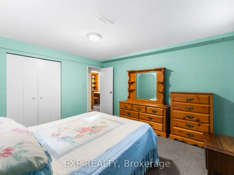 15 Klimek Boulevard, Georgina, ON, L0E 1L0 - 36