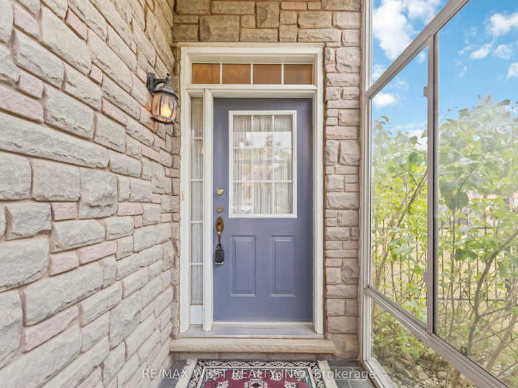 37 Belford Crescent, Markham, ON, L3S 4K3 - 2