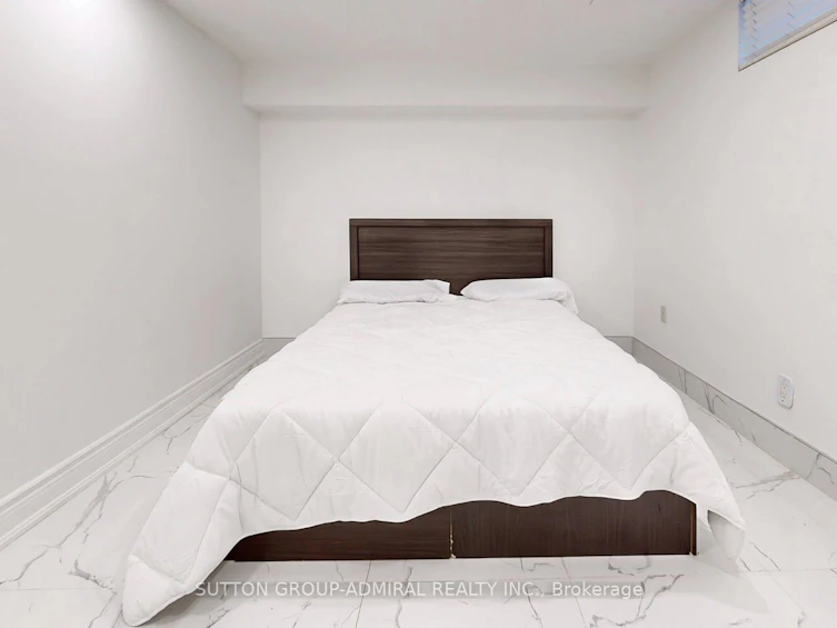 2 Newman Avenue, Richmond Hill, ON, L4E 3E4 - 27