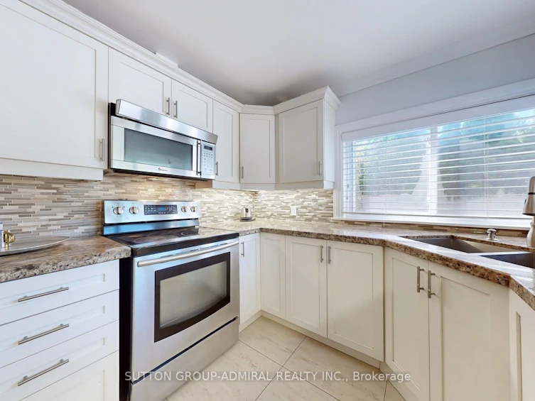 2 Newman Avenue, Richmond Hill, ON, L4E 3E4 - 10