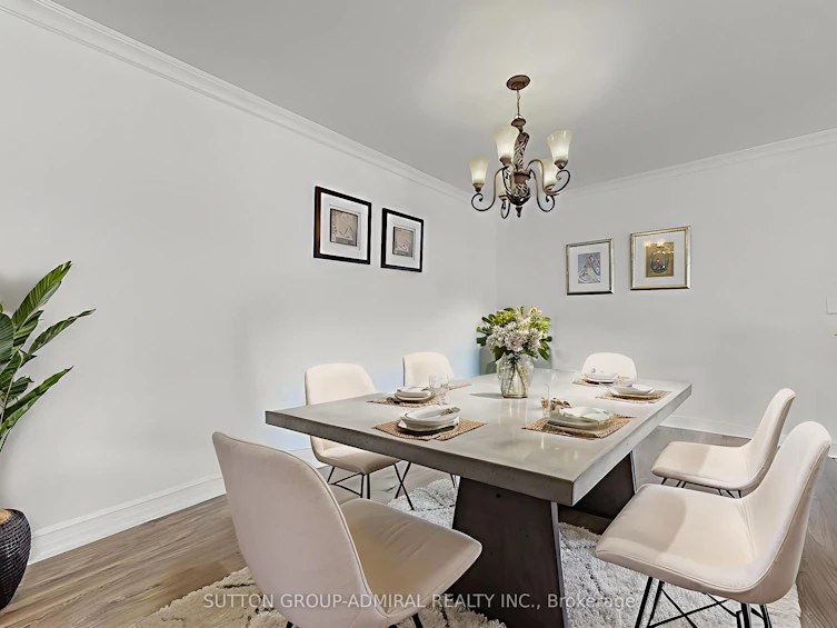 2 Newman Avenue, Richmond Hill, ON, L4E 3E4 - 6