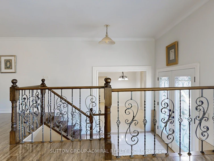 2 Newman Avenue, Richmond Hill, ON, L4E 3E4 - 4