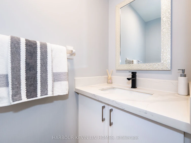84 Grasslands Avenue, Richmond Hill, ON, L4B 4K5 - 10