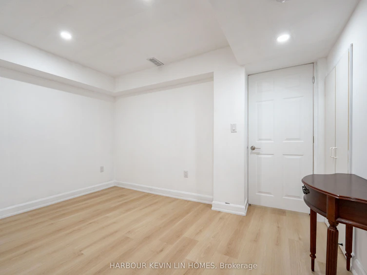84 Grasslands Avenue, Richmond Hill, ON, L4B 4K5 - 22