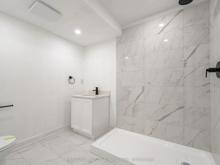 84 Grasslands Avenue, Richmond Hill, ON, L4B 4K5 - 29