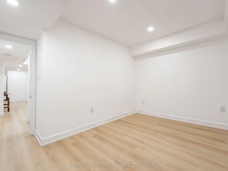 84 Grasslands Avenue, Richmond Hill, ON, L4B 4K5 - 23