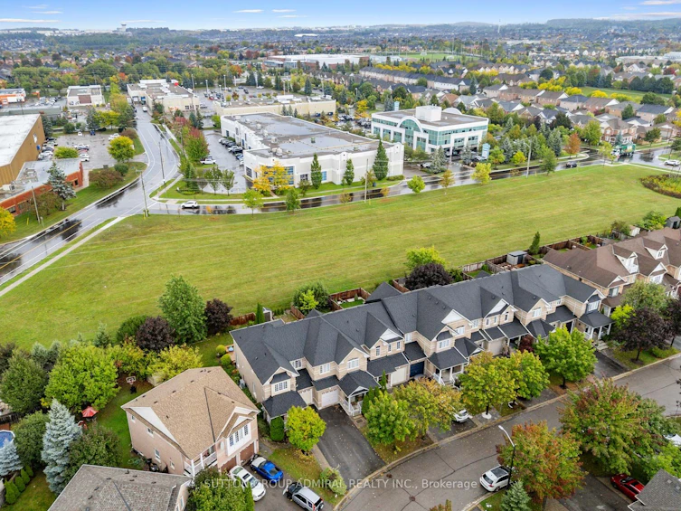 79 Watkins Glen Crescent, Aurora, ON, L4G 7S6 - 37