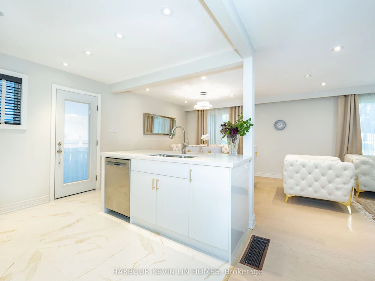 30 Foreht Crescent, Aurora, ON, L4G 3E8 - 16