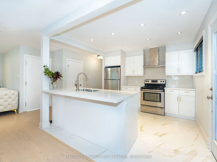 30 Foreht Crescent, Aurora, ON, L4G 3E8 - 14