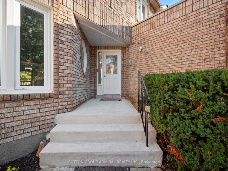 67 Venice Crescent, Vaughan, ON, L4J 7T1 - 4