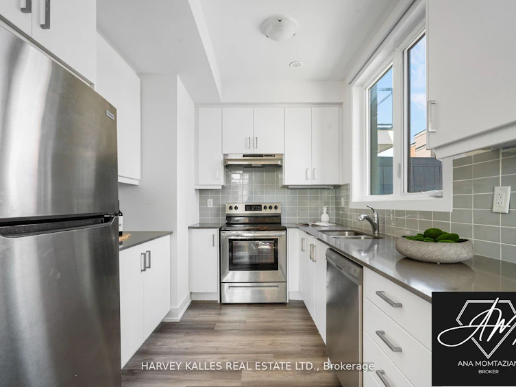 1-9 Phelps Lane, Richmond Hill, ON, L4E 4H1 - 2