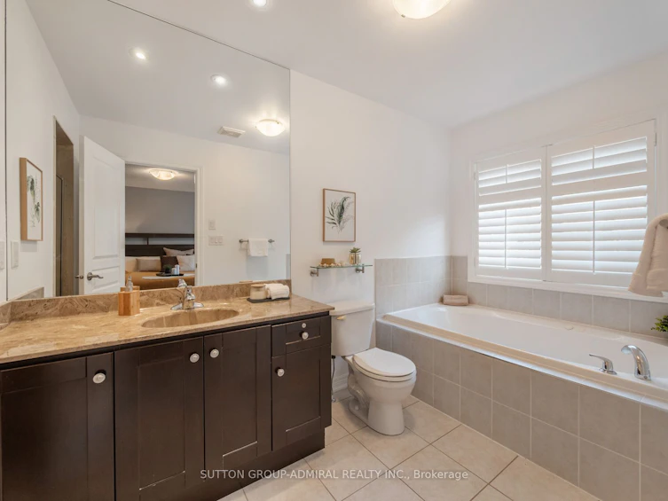 362 William Dunn Crescent, Newmarket, ON, L3X 3L3 - 14