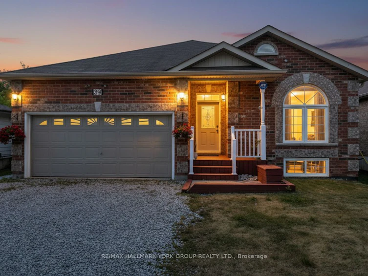 39 Farley Circle, Georgina, ON, L0E 1S0