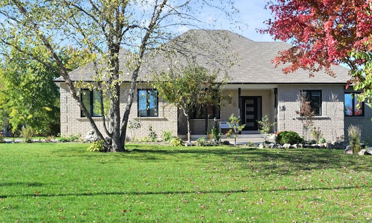 4 Deer Ridge Road