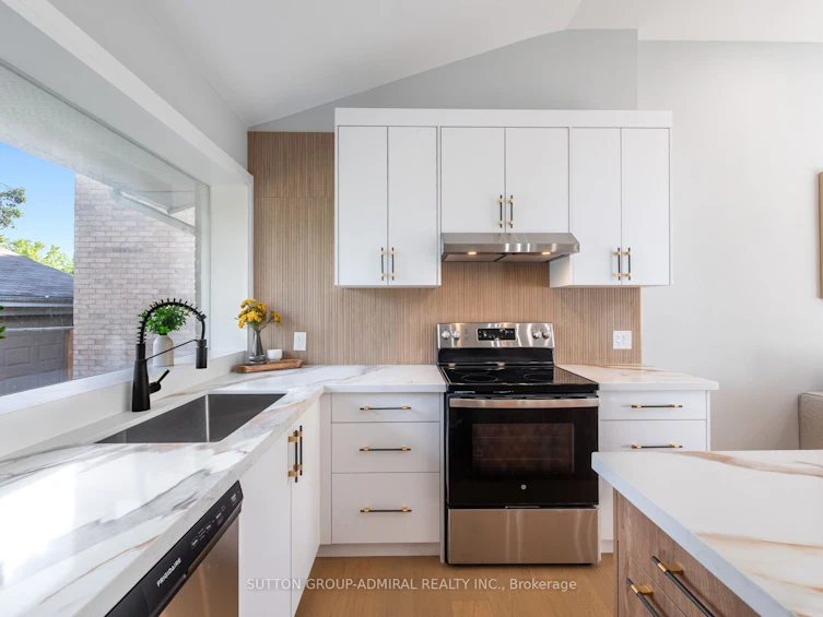393 Paliser Crescent S, Richmond Hill, ON, L4C 1S2 - 8