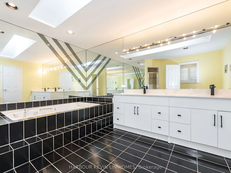25 Pearl Gate Court, Richmond Hill, ON, L4B 2R2 - 27