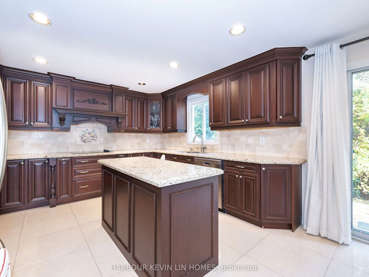 25 Pearl Gate Court, Richmond Hill, ON, L4B 2R2 - 17