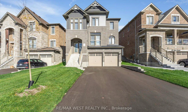 16 Janes Crescent