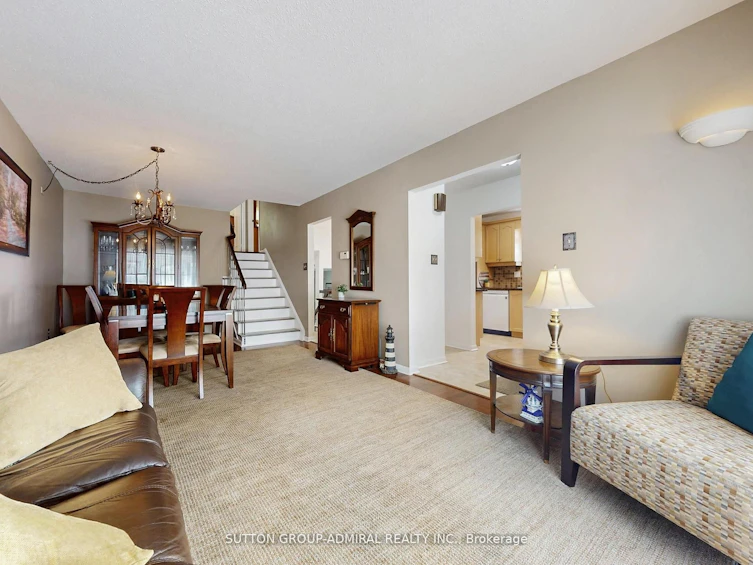 80 Castle Rock Drive, Richmond Hill, ON, L4C 5K4 - 5