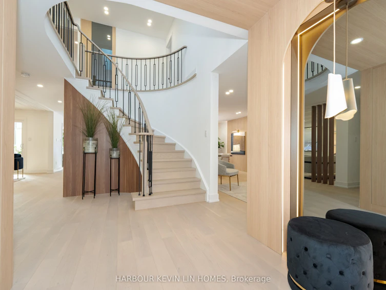 617 Chancellor Drive, Vaughan, ON, L4L 4A9 - 4