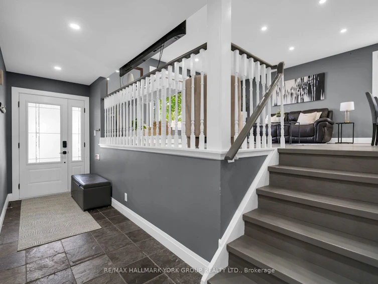 103 Wood Crescent, Bradford West Gwillimbury, ON, L3Z 2G4 - 3