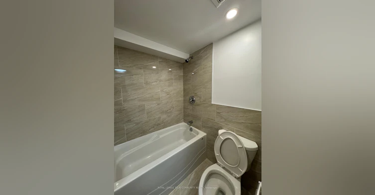 44 Royal Orchard Boulevard, Markham, ON, L3T 3C5 - 9