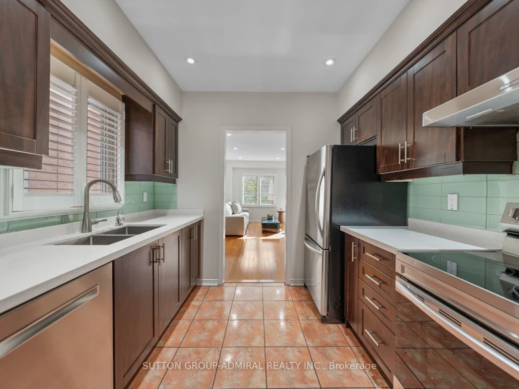 125 Thornway Avenue, Vaughan, ON, L4J 7Z3 - 10